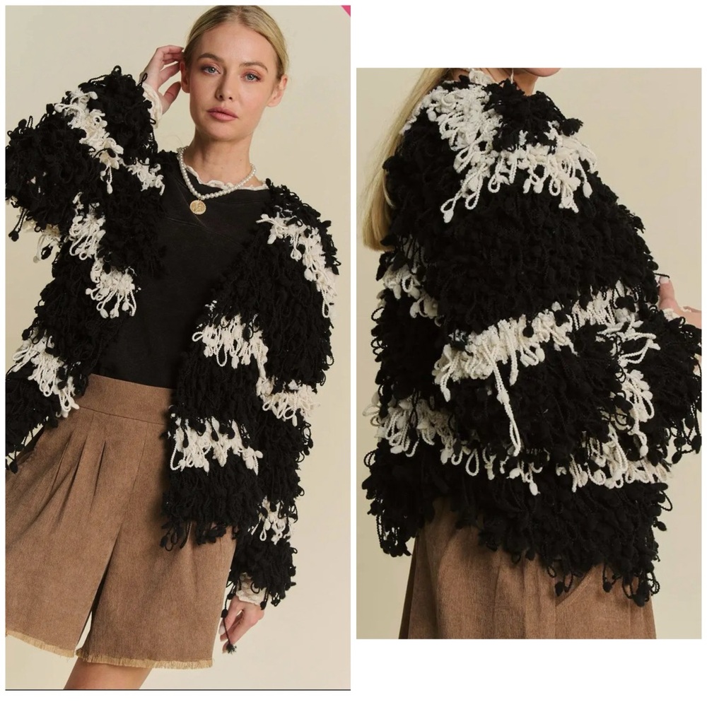 Cardigan Black and White Textured Jacket 
PLUS LOOPY KNIT Jacket